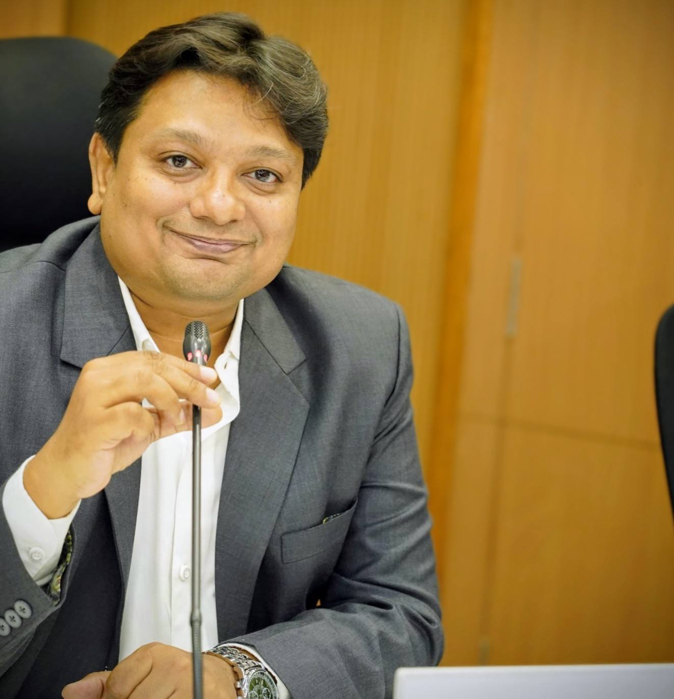 Dr. Snehal H. Vakilna